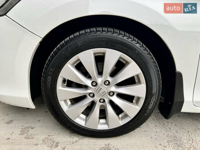 Белый Хонда Аккорд, объемом двигателя 2.4 л и пробегом 185 тыс. км за 12900 $, фото 19 на Automoto.ua