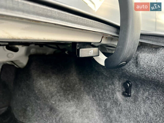 Белый Хонда Аккорд, объемом двигателя 2.4 л и пробегом 185 тыс. км за 12900 $, фото 58 на Automoto.ua