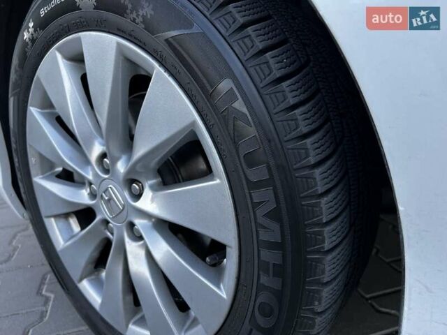Білий Хонда Аккорд, об'ємом двигуна 2.35 л та пробігом 135 тис. км за 15300 $, фото 35 на Automoto.ua