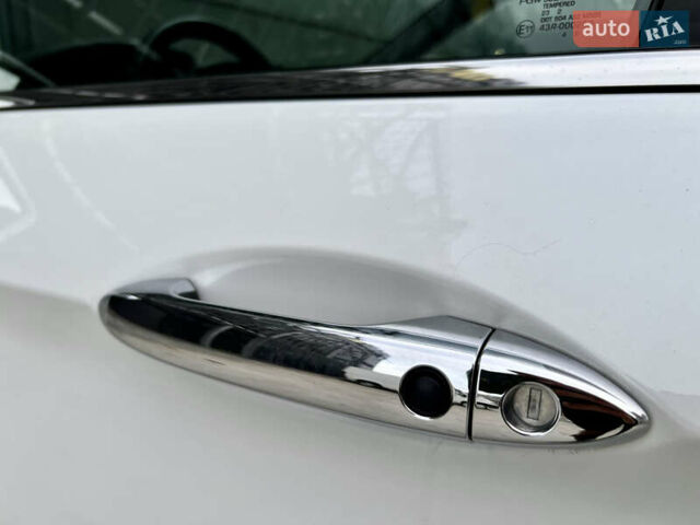 Белый Хонда Аккорд, объемом двигателя 2.4 л и пробегом 185 тыс. км за 12900 $, фото 18 на Automoto.ua