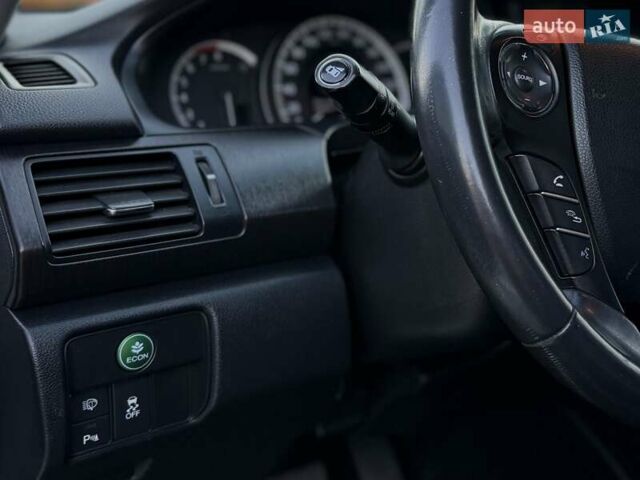Білий Хонда Аккорд, об'ємом двигуна 2.35 л та пробігом 135 тис. км за 15300 $, фото 19 на Automoto.ua