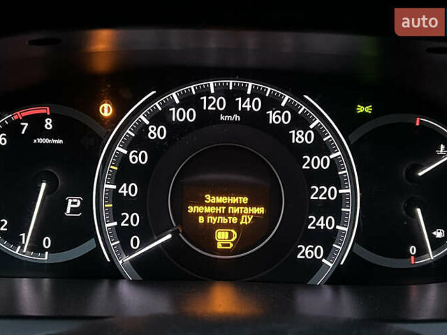 Белый Хонда Аккорд, объемом двигателя 3.47 л и пробегом 140 тыс. км за 12999 $, фото 10 на Automoto.ua