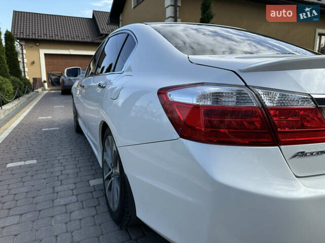 Белый Хонда Аккорд, объемом двигателя 2.4 л и пробегом 212 тыс. км за 11500 $, фото 10 на Automoto.ua