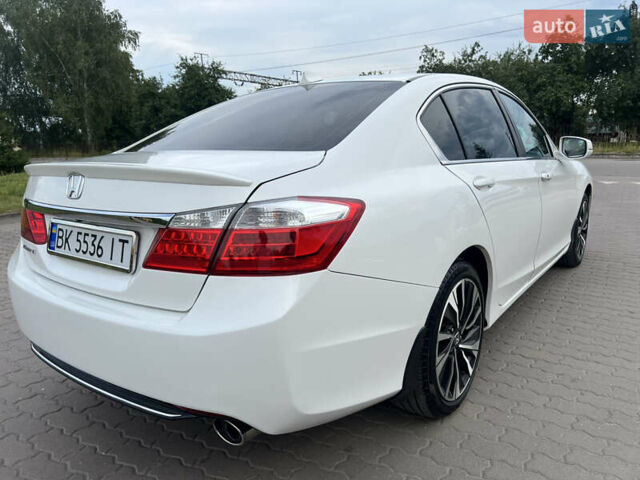 Білий Хонда Аккорд, об'ємом двигуна 2.4 л та пробігом 240 тис. км за 12650 $, фото 8 на Automoto.ua