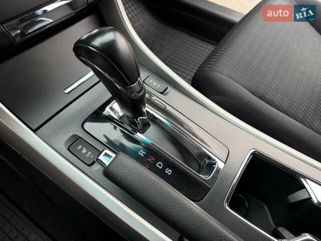 Білий Хонда Аккорд, об'ємом двигуна 2.4 л та пробігом 122 тис. км за 13500 $, фото 22 на Automoto.ua