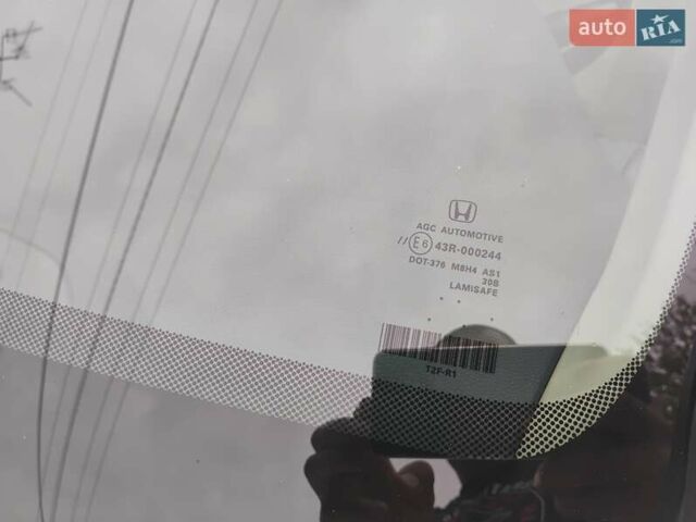 Белый Хонда Аккорд, объемом двигателя 2.36 л и пробегом 88 тыс. км за 16000 $, фото 18 на Automoto.ua