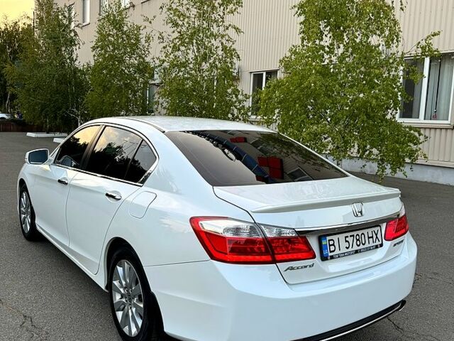 Белый Хонда Аккорд, объемом двигателя 2.4 л и пробегом 195 тыс. км за 11500 $, фото 2 на Automoto.ua