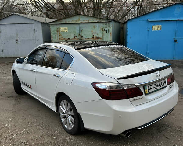 Білий Хонда Аккорд, об'ємом двигуна 2.4 л та пробігом 154 тис. км за 16200 $, фото 7 на Automoto.ua