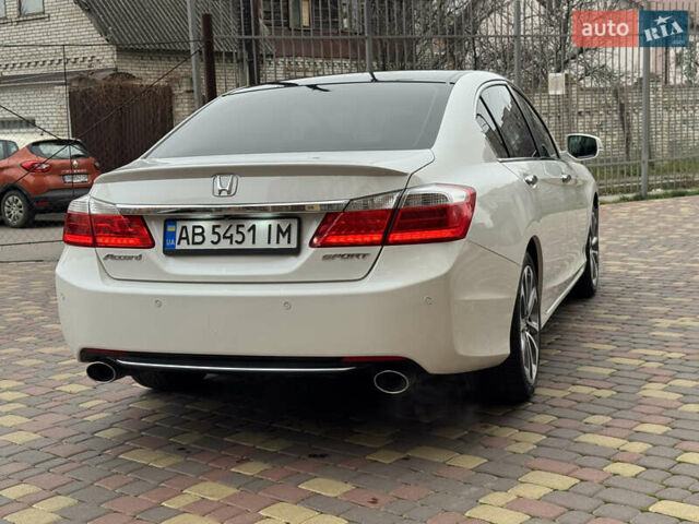 Белый Хонда Аккорд, объемом двигателя 2.36 л и пробегом 162 тыс. км за 13900 $, фото 4 на Automoto.ua