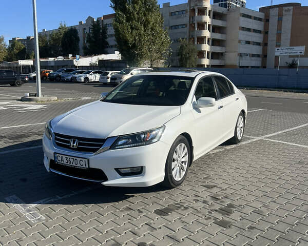 Белый Хонда Аккорд, объемом двигателя 2.4 л и пробегом 125 тыс. км за 12999 $, фото 25 на Automoto.ua