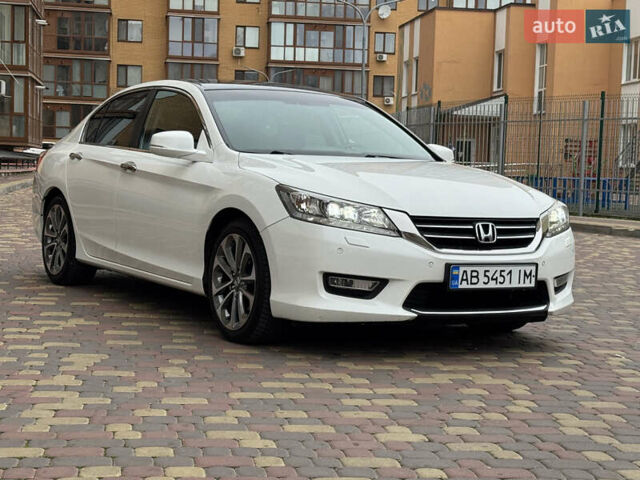 Белый Хонда Аккорд, объемом двигателя 2.36 л и пробегом 162 тыс. км за 13900 $, фото 2 на Automoto.ua
