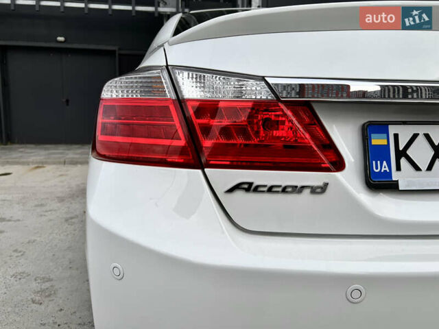 Белый Хонда Аккорд, объемом двигателя 2.4 л и пробегом 185 тыс. км за 12900 $, фото 16 на Automoto.ua
