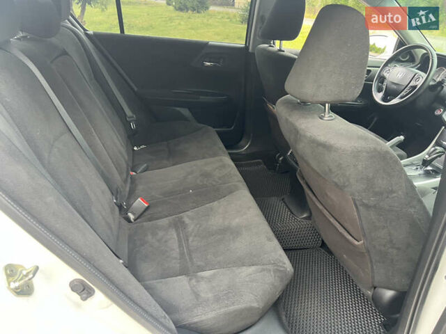 Білий Хонда Аккорд, об'ємом двигуна 2.4 л та пробігом 240 тис. км за 12650 $, фото 30 на Automoto.ua