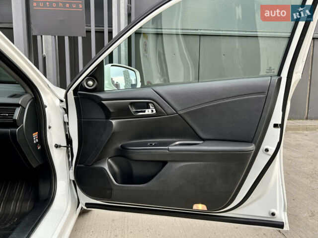 Белый Хонда Аккорд, объемом двигателя 2.4 л и пробегом 185 тыс. км за 12900 $, фото 46 на Automoto.ua