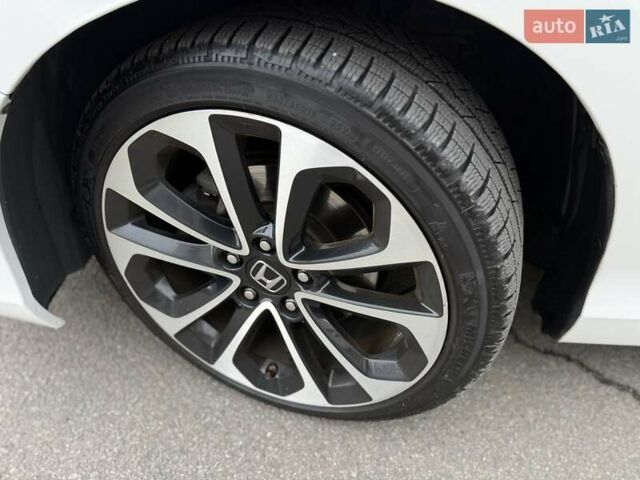 Білий Хонда Аккорд, об'ємом двигуна 2.4 л та пробігом 122 тис. км за 13500 $, фото 6 на Automoto.ua