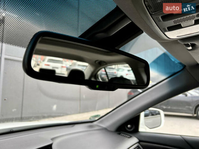 Белый Хонда Аккорд, объемом двигателя 2.4 л и пробегом 185 тыс. км за 12900 $, фото 43 на Automoto.ua