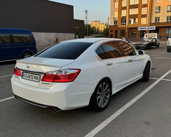 Білий Хонда Аккорд, об'ємом двигуна 2.36 л та пробігом 164 тис. км за 13500 $, фото 3 на Automoto.ua