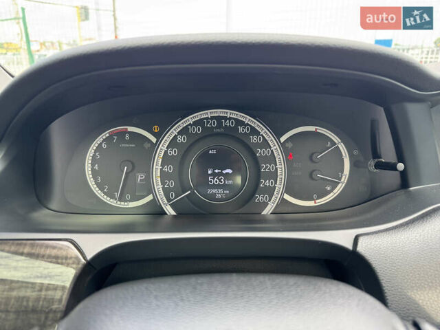 Белый Хонда Аккорд, объемом двигателя 3.5 л и пробегом 229 тыс. км за 16990 $, фото 23 на Automoto.ua