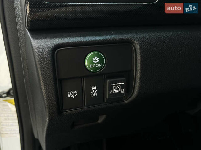 Белый Хонда Аккорд, объемом двигателя 2.4 л и пробегом 191 тыс. км за 13900 $, фото 21 на Automoto.ua