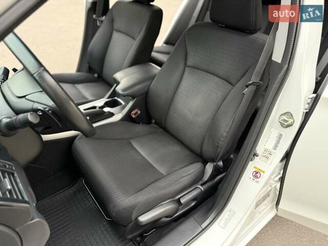 Білий Хонда Аккорд, об'ємом двигуна 2.4 л та пробігом 122 тис. км за 13500 $, фото 19 на Automoto.ua