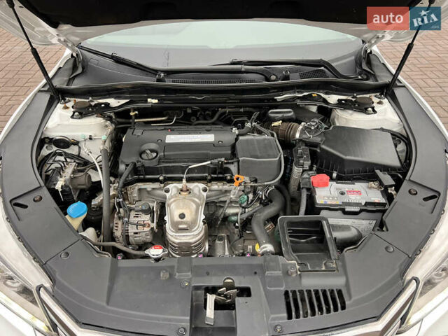 Білий Хонда Аккорд, об'ємом двигуна 2.4 л та пробігом 175 тис. км за 14700 $, фото 26 на Automoto.ua