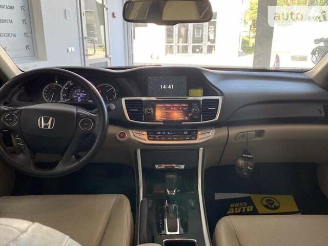 Білий Хонда Аккорд, об'ємом двигуна 2.36 л та пробігом 98 тис. км за 14500 $, фото 14 на Automoto.ua