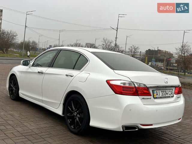 Білий Хонда Аккорд, об'ємом двигуна 2.4 л та пробігом 175 тис. км за 14700 $, фото 3 на Automoto.ua
