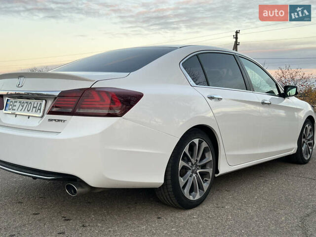 Белый Хонда Аккорд, объемом двигателя 2.35 л и пробегом 197 тыс. км за 11600 $, фото 10 на Automoto.ua