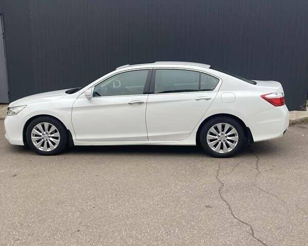 Хонда Аккорд 2014 в Чернигове на Automoto.ua Белый Хонда Аккорд, объемом двигателя 2.4 л и пробегом 190 тыс. км за 13500 $, фото 2 на Automoto.ua