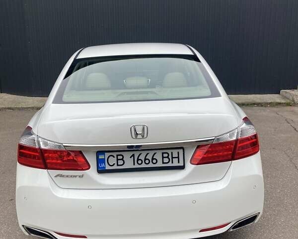 Хонда Аккорд 2014 в Чернигове на Automoto.ua Белый Хонда Аккорд, объемом двигателя 2.4 л и пробегом 190 тыс. км за 13500 $, фото 1 на Automoto.ua