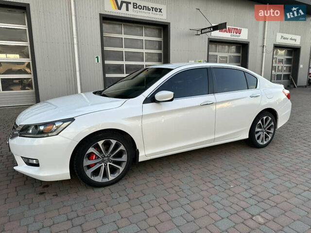 Білий Хонда Аккорд, об'ємом двигуна 2.4 л та пробігом 163 тис. км за 12850 $, фото 1 на Automoto.ua
