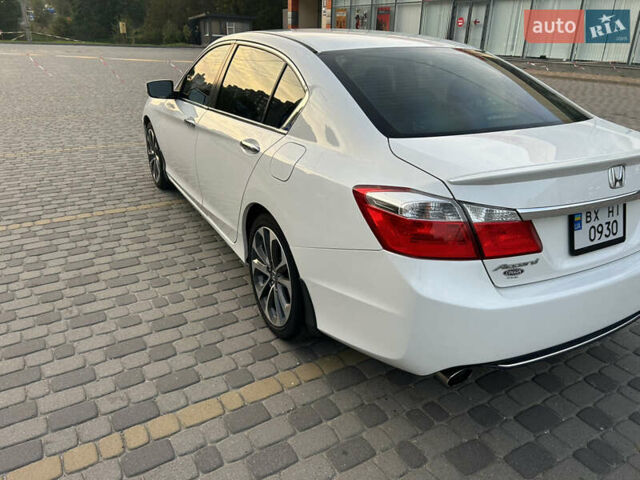Білий Хонда Аккорд, об'ємом двигуна 2.4 л та пробігом 146 тис. км за 12750 $, фото 5 на Automoto.ua