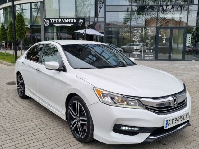 Хонда Аккорд 2015 в Ужгороде на Automoto.ua Белый Хонда Аккорд, объемом двигателя 2.4 л и пробегом 156 тыс. км за 13500 $, фото 9 на Automoto.ua