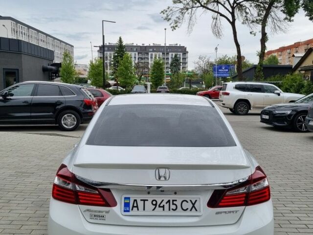 Хонда Аккорд 2015 в Ужгороде на Automoto.ua Белый Хонда Аккорд, объемом двигателя 2.4 л и пробегом 156 тыс. км за 13500 $, фото 5 на Automoto.ua