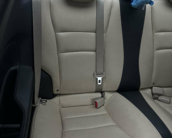 Белый Хонда Аккорд, объемом двигателя 2.36 л и пробегом 180 тыс. км за 13000 $, фото 64 на Automoto.ua