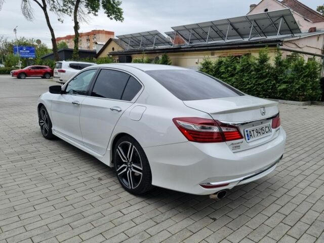 Хонда Аккорд 2015 в Ужгороде на Automoto.ua Белый Хонда Аккорд, объемом двигателя 2.4 л и пробегом 156 тыс. км за 13500 $, фото 3 на Automoto.ua