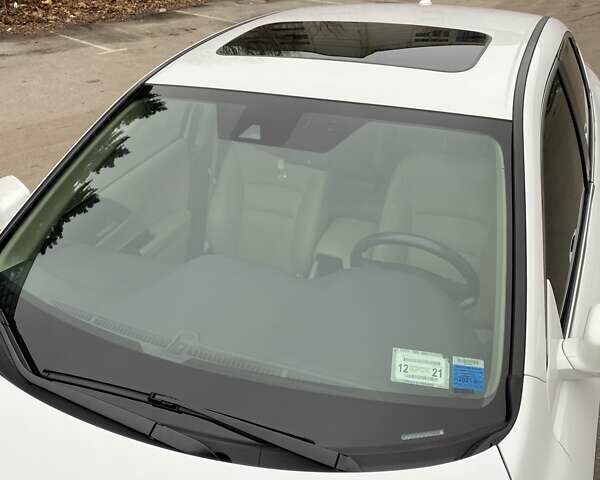 Білий Хонда Аккорд, об'ємом двигуна 2.35 л та пробігом 159 тис. км за 15000 $, фото 5 на Automoto.ua