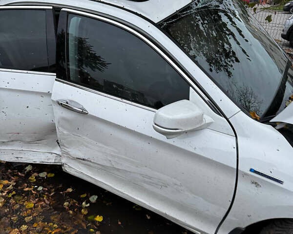 Білий Хонда Аккорд, об'ємом двигуна 2 л та пробігом 210 тис. км за 6900 $, фото 4 на Automoto.ua