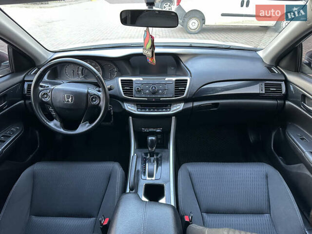 Білий Хонда Аккорд, об'ємом двигуна 2.4 л та пробігом 163 тис. км за 12850 $, фото 39 на Automoto.ua