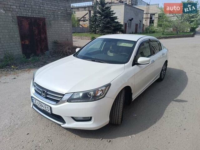Білий Хонда Аккорд, об'ємом двигуна 2.36 л та пробігом 190 тис. км за 12200 $, фото 8 на Automoto.ua