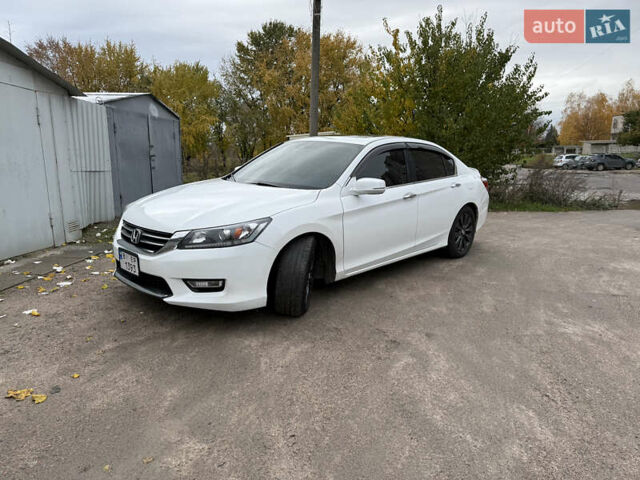 Білий Хонда Аккорд, об'ємом двигуна 2.36 л та пробігом 200 тис. км за 11300 $, фото 2 на Automoto.ua