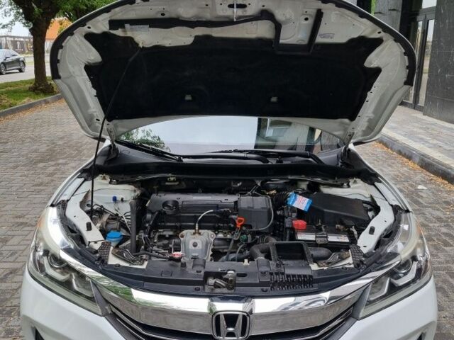 Хонда Аккорд 2015 в Ужгороде на Automoto.ua Белый Хонда Аккорд, объемом двигателя 2.4 л и пробегом 156 тыс. км за 13500 $, фото 20 на Automoto.ua