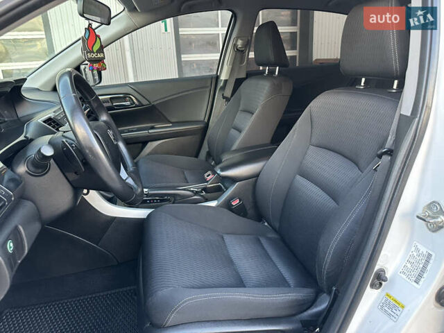 Білий Хонда Аккорд, об'ємом двигуна 2.4 л та пробігом 163 тис. км за 12850 $, фото 19 на Automoto.ua