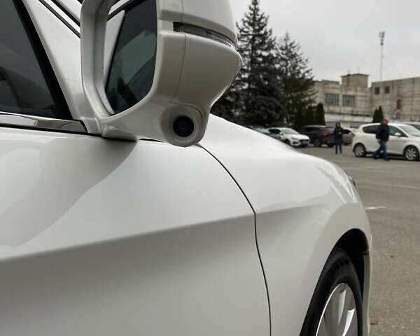 Білий Хонда Аккорд, об'ємом двигуна 2.35 л та пробігом 159 тис. км за 15000 $, фото 7 на Automoto.ua