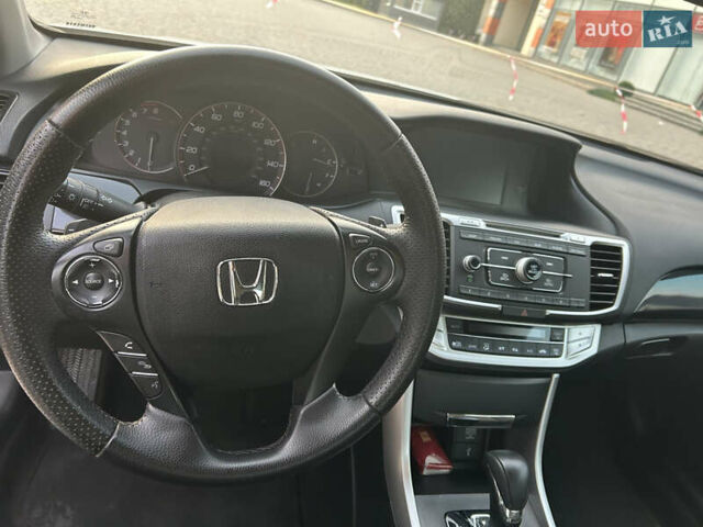 Білий Хонда Аккорд, об'ємом двигуна 2.4 л та пробігом 146 тис. км за 12750 $, фото 14 на Automoto.ua