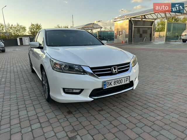 Білий Хонда Аккорд, об'ємом двигуна 2.4 л та пробігом 163 тис. км за 12850 $, фото 13 на Automoto.ua