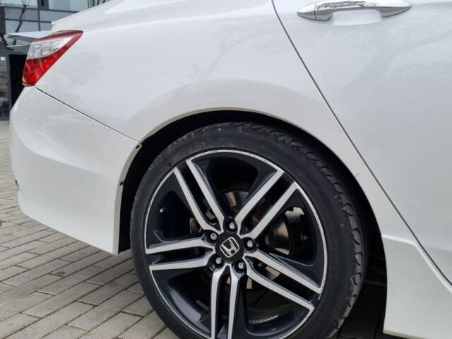 Хонда Аккорд 2015 в Ужгороде на Automoto.ua Белый Хонда Аккорд, объемом двигателя 2.4 л и пробегом 156 тыс. км за 13500 $, фото 11 на Automoto.ua