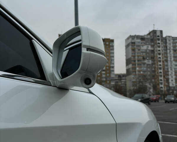 Белый Хонда Аккорд, объемом двигателя 2.36 л и пробегом 180 тыс. км за 13000 $, фото 32 на Automoto.ua