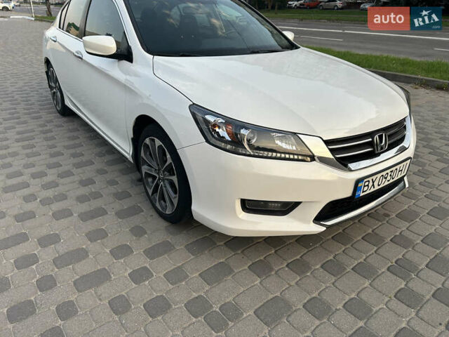 Білий Хонда Аккорд, об'ємом двигуна 2.4 л та пробігом 146 тис. км за 12750 $, фото 9 на Automoto.ua