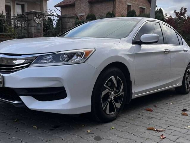 Білий Хонда Аккорд, об'ємом двигуна 2.4 л та пробігом 196 тис. км за 11500 $, фото 2 на Automoto.ua